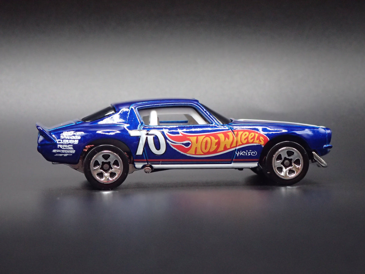 1970 70 CHEVY CHEVROLET CAMARO BLUE 1/64 SCALE DIORAMA DIECAST MODEL CAR
