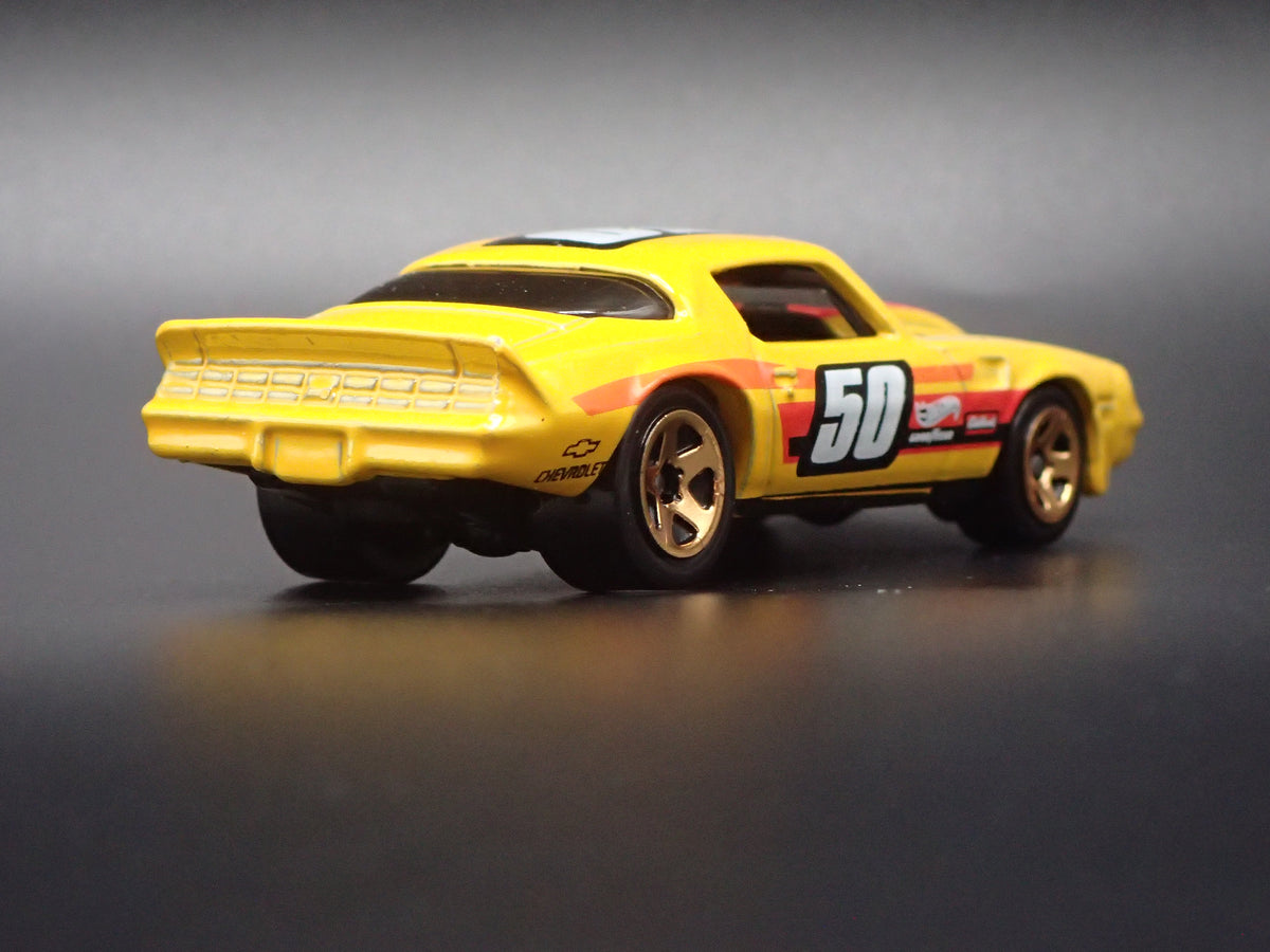 1981 81 CHEVY CHEVROLET CAMARO Z28 YELLOW 1:64 SCALE DIECAST MODEL CAR