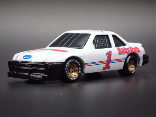 1991 FORD TBIRD #1 STERLING MARLIN BABY RUTH NASCAR 1:64 SCALE DIECAST MODEL CAR