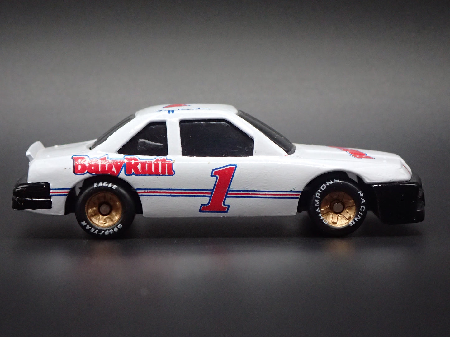 1991 FORD TBIRD #1 STERLING MARLIN BABY RUTH NASCAR 1:64 SCALE DIECAST MODEL CAR