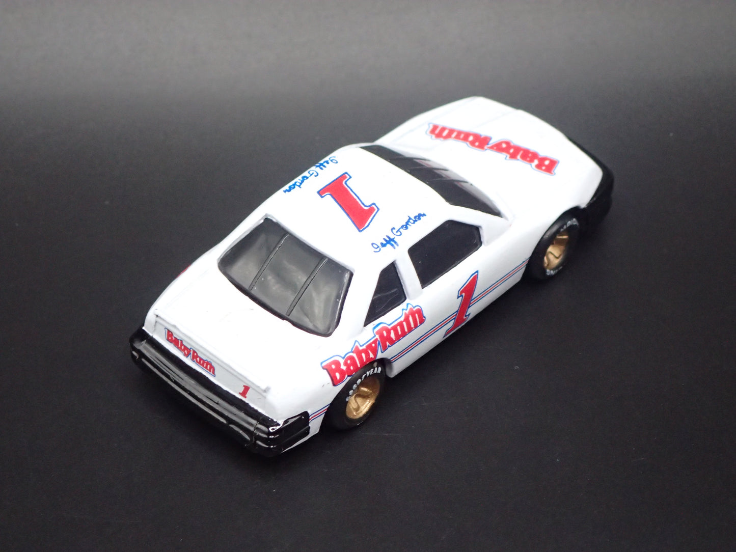1991 FORD TBIRD #1 STERLING MARLIN BABY RUTH NASCAR 1:64 SCALE DIECAST MODEL CAR