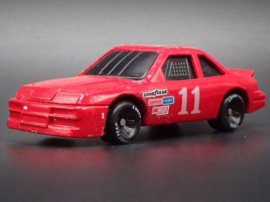 1991 91 FORD THUNDERBIRD 11 GEOFF BODINE NASCAR 1:64 SCALE DIECAST MODEL CAR