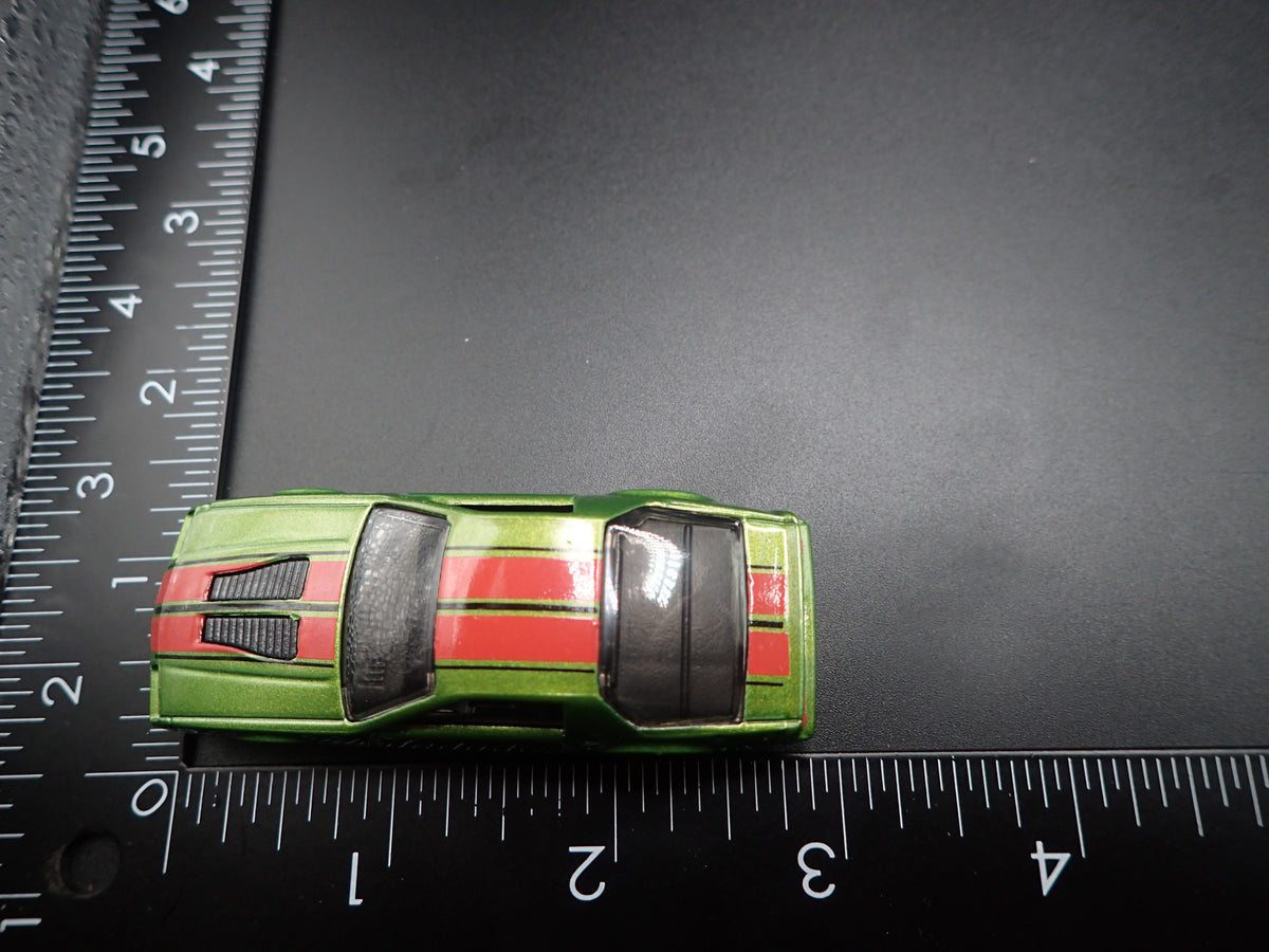 1985 85 CHEVY CHEVROLET CAMARO IROC-Z GREEN 1:64 SCALE DIECAST MODEL CAR