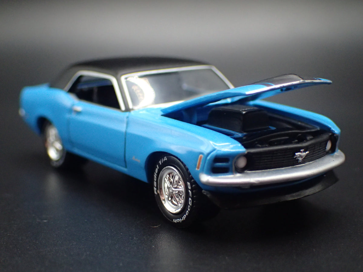 1970 70 FORD MUSTANG COUPE BLUE 1/64 SCALE COLLECTIBLE DIECAST MODEL CAR