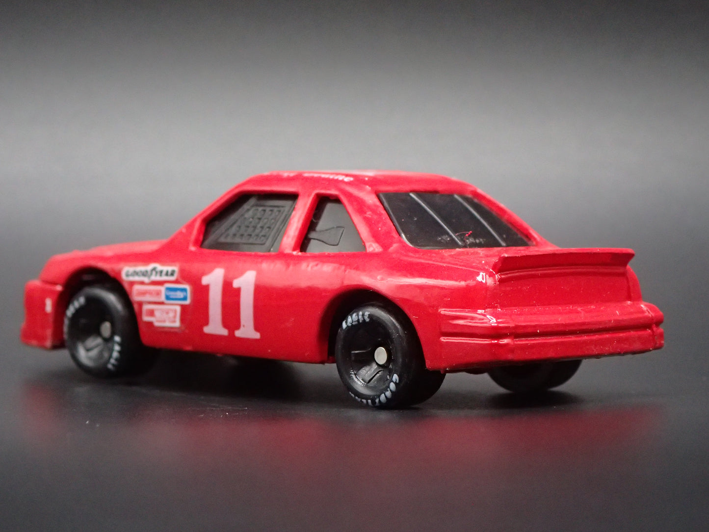 1991 91 FORD THUNDERBIRD 11 GEOFF BODINE NASCAR 1:64 SCALE DIECAST MODEL CAR