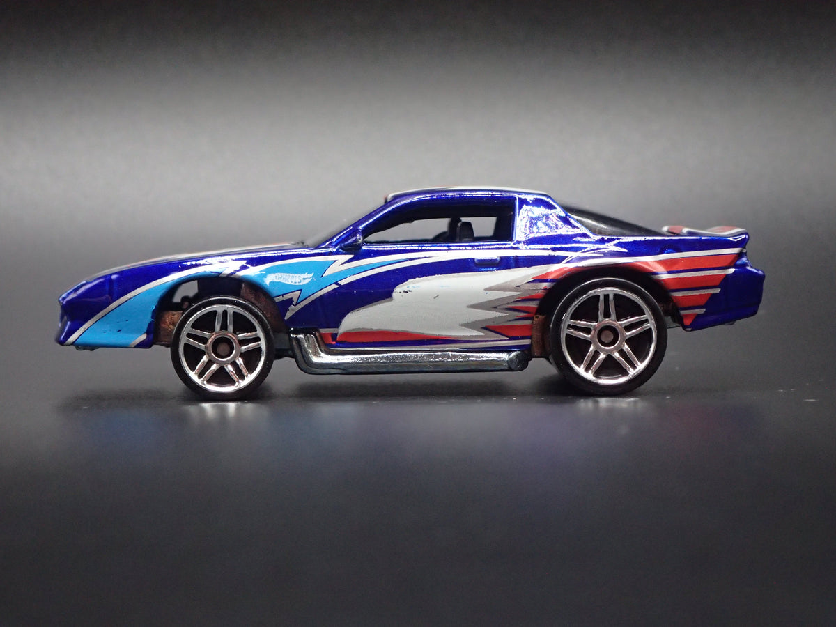 1980'S CHEVY CHEVROLET CAMARO Z28 1:64 SCALE COLLECTIBLE DIECAST MODEL CAR