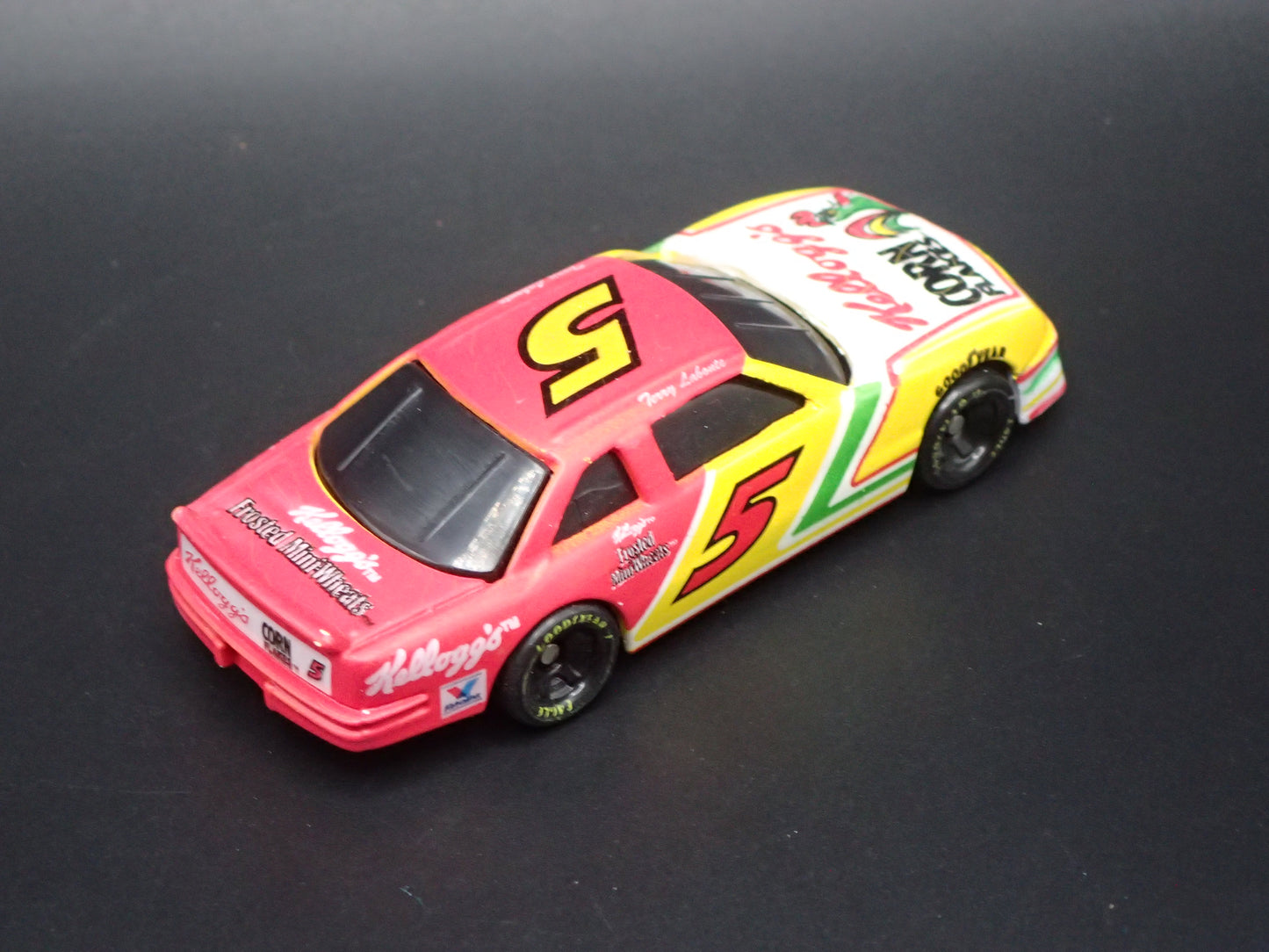1996 CHEVY CHEVROLET MONTE CARLO 5 TERRY LABONTE NASCAR 1:64 DIECAST MODEL CAR