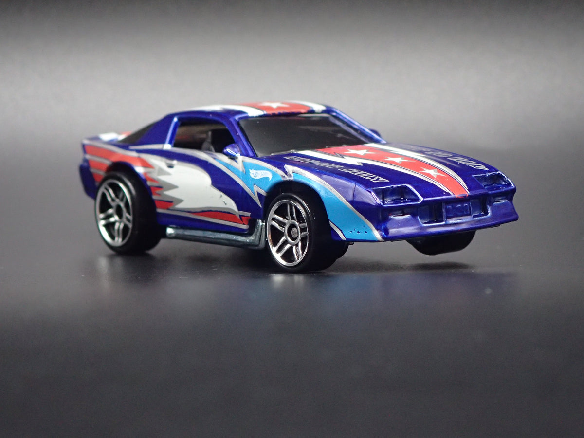 1980'S CHEVY CHEVROLET CAMARO Z28 1:64 SCALE COLLECTIBLE DIECAST MODEL CAR