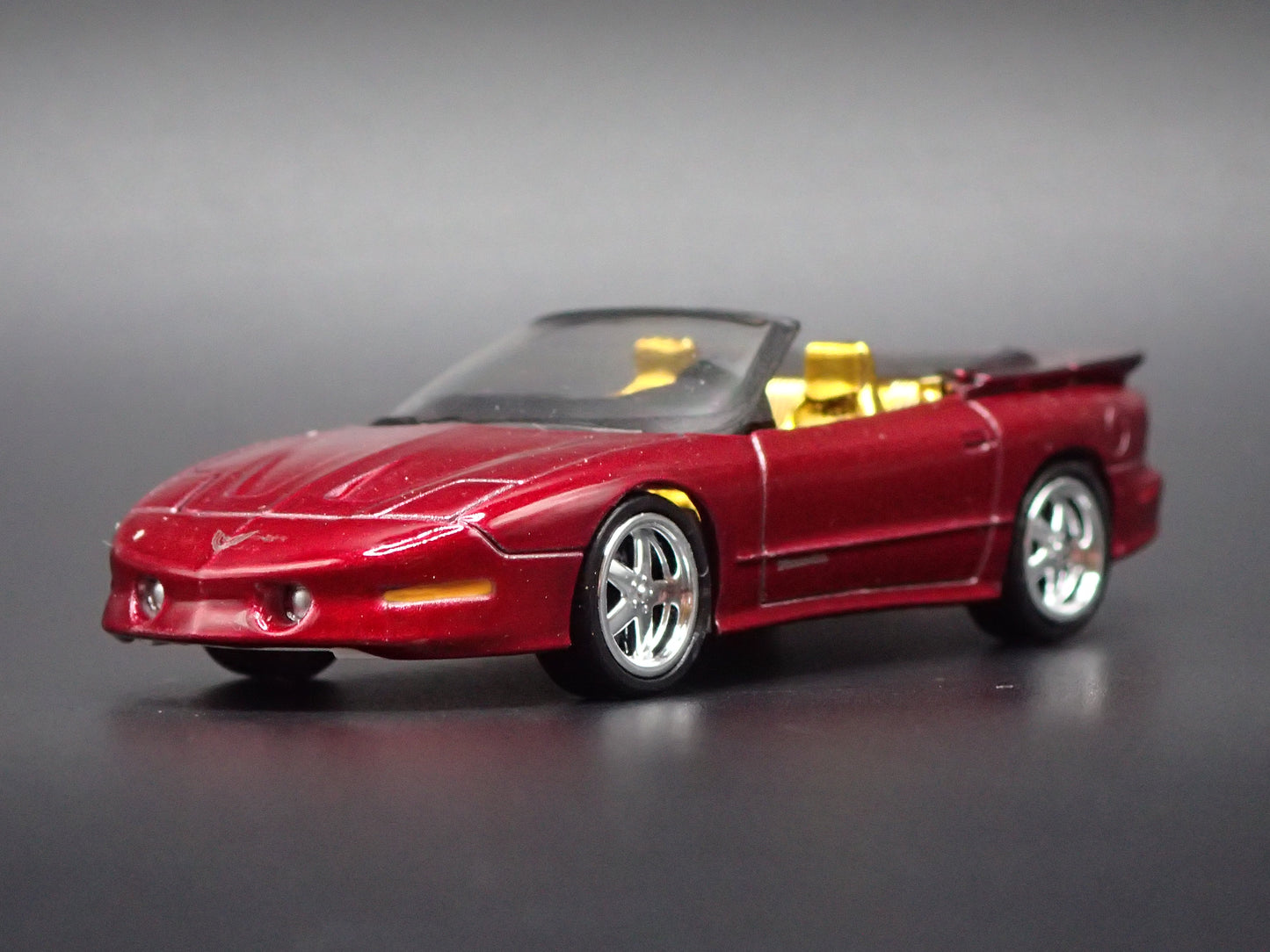 1996 PONTIAC FIREBIRD TA CONVERTIBLE AUTO WORLD ULTRA RED CHASE 1/64 DIECAST CAR