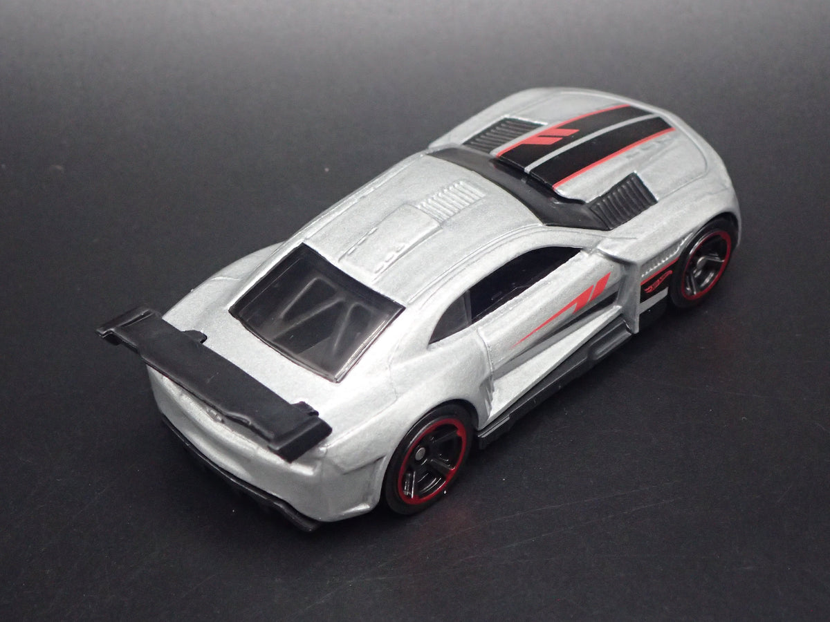 2010-2015 CHEVY CHEVROLET CAMARO SILVER 1:64 SCALE DIORAMA DIECAST MODEL CAR