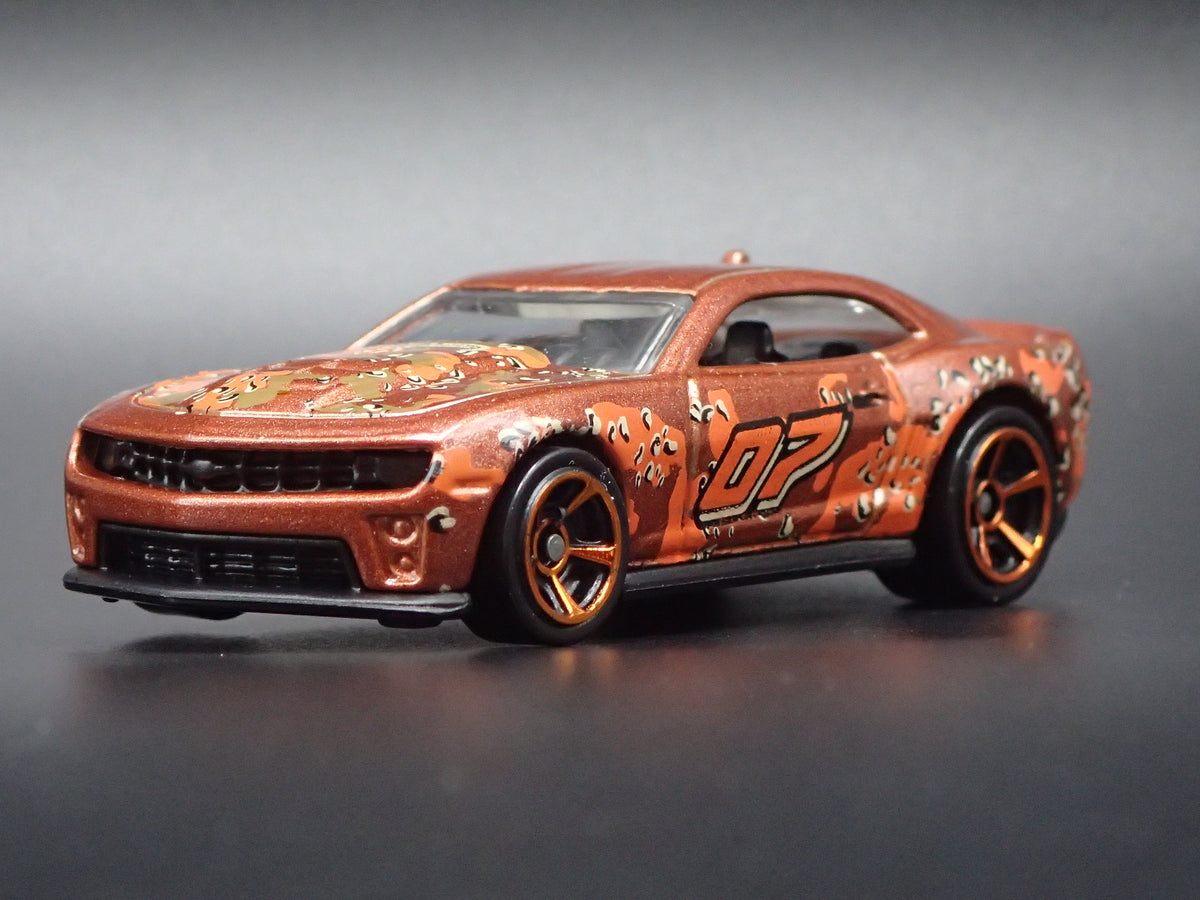 2010-2015 CHEVY CHEVROLET CAMARO ZL1 1:64 SCALE DIORAMA DIECAST MODEL CAR