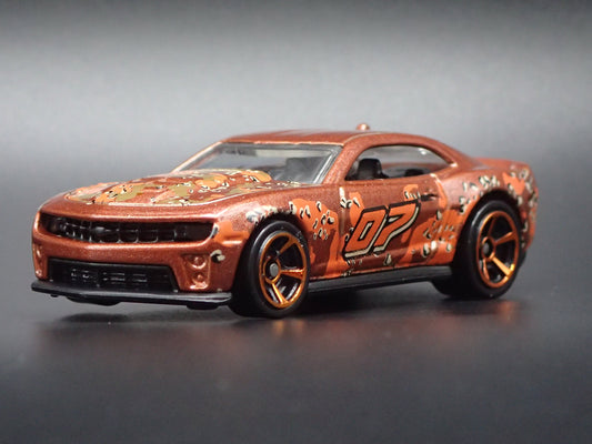 2010-2015 CHEVY CHEVROLET CAMARO ZL1 1:64 SCALE DIORAMA DIECAST MODEL CAR-Burning Rubber Toy Company