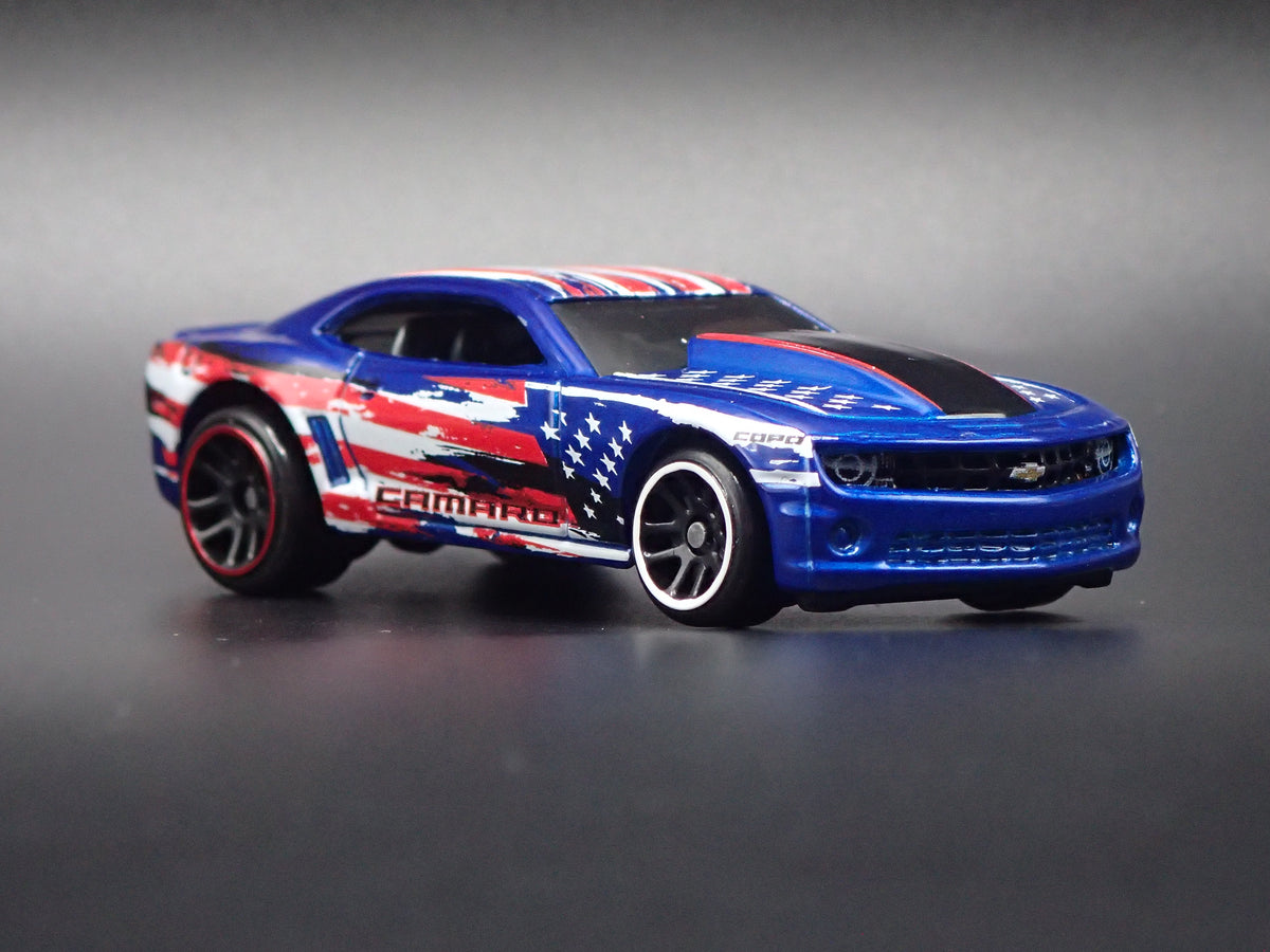 2010 -2015 CHEVY CHEVROLET COPO CAMARO BLUE 1:64 SCALE DIORAMA DIECAST MODEL CAR