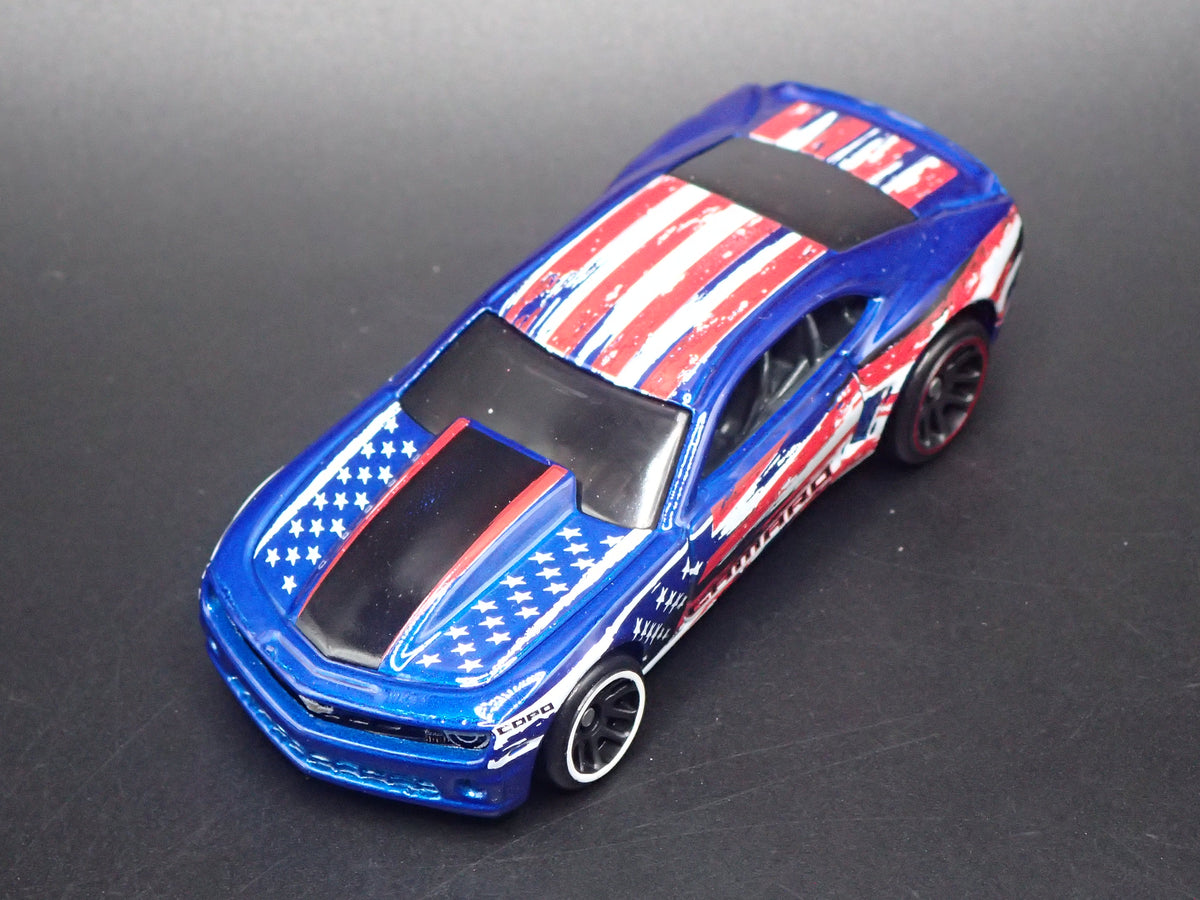 2010 -2015 CHEVY CHEVROLET COPO CAMARO BLUE 1:64 SCALE DIORAMA DIECAST MODEL CAR