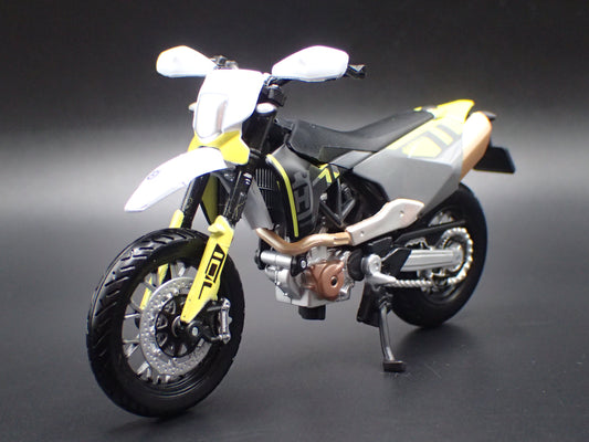 HUSQVARNA 701 SUPERMOTO BIKE MOTORCYCLE GRAY 1/18 SCALE DIECAST MODEL BIKE-Burning Rubber Toy Company