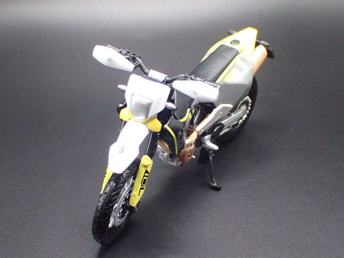 HUSQVARNA 701 SUPERMOTO BIKE MOTORCYCLE GRAY 1/18 SCALE DIECAST MODEL BIKE