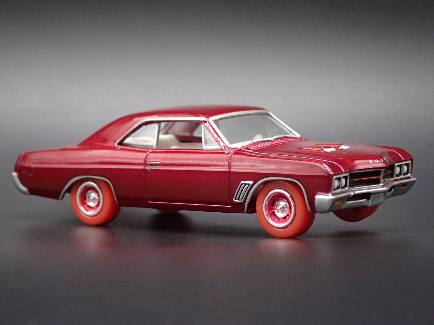 1967 67 BUICK GS 400 ULTRA RED CHASE 1:64 SCALE DIORAMA DIECAST MODEL CAR