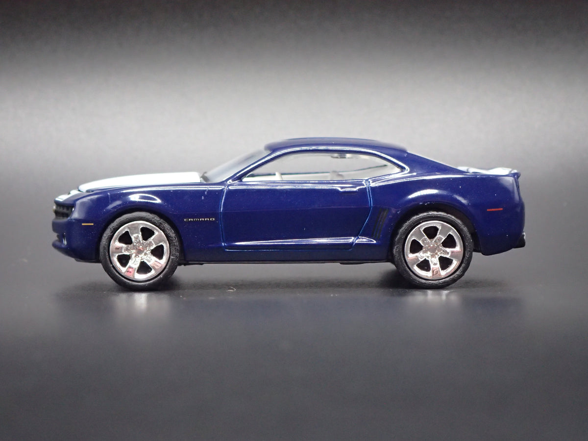 2010-2015 CHEVY CHEVROLET CAMARO Z28 BLUE 1:64 SCALE DIORAMA DIECAST MODEL CAR