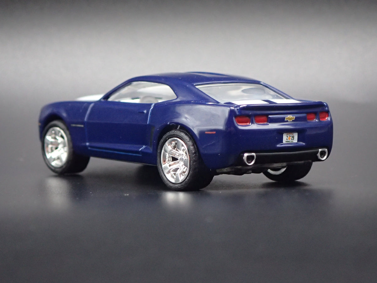 2010-2015 CHEVY CHEVROLET CAMARO Z28 BLUE 1:64 SCALE DIORAMA DIECAST MODEL CAR
