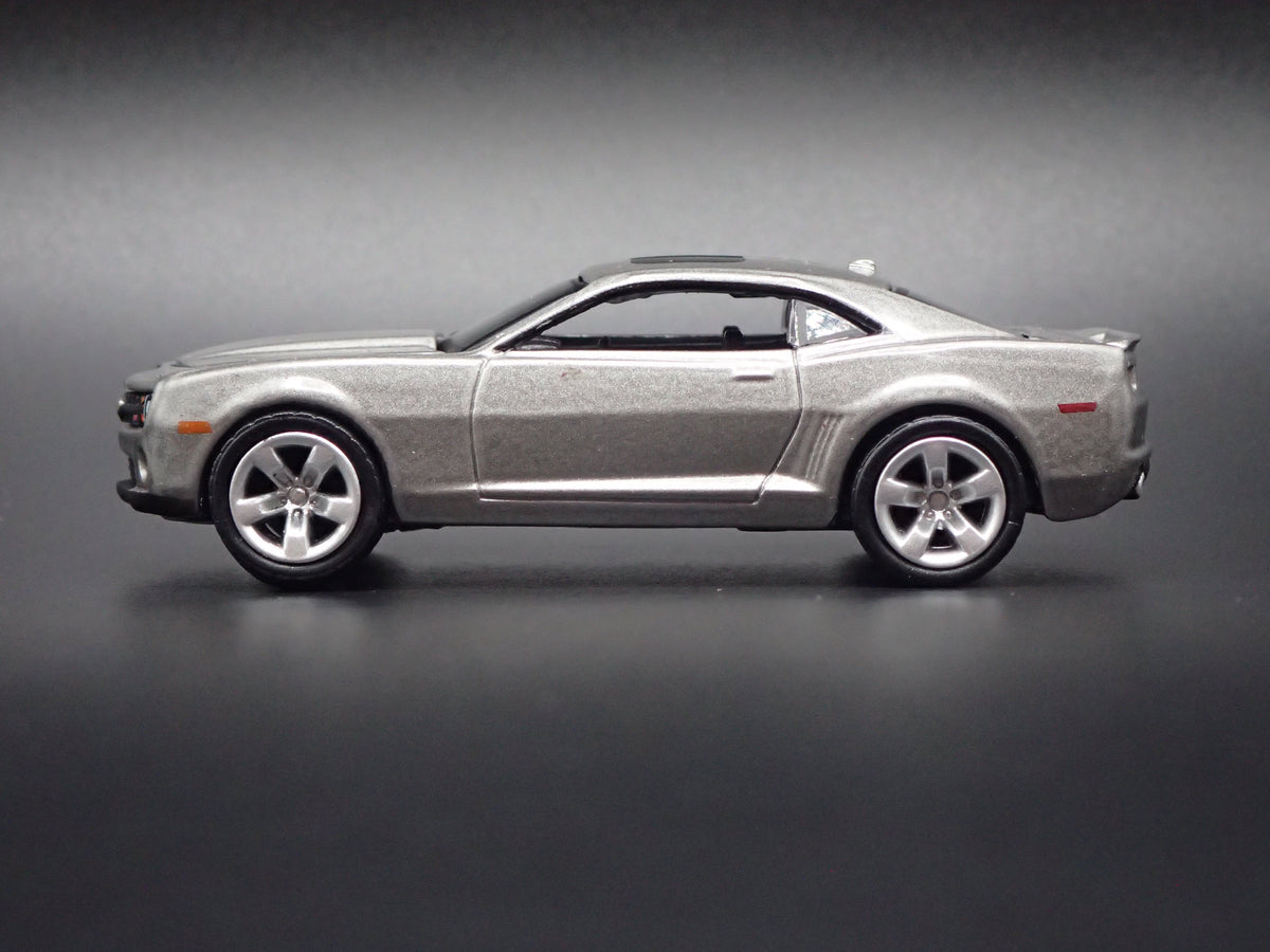 2010-2015 CHEVY CHEVROLET CAMARO GRAY 1:64 SCALE DIORAMA DIECAST MODEL CAR