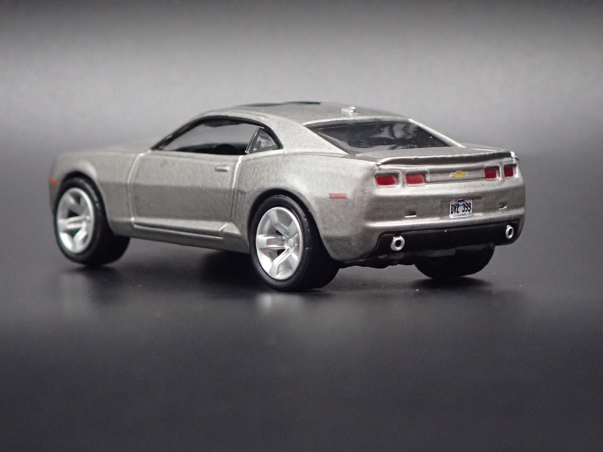 2010-2015 CHEVY CHEVROLET CAMARO GRAY 1:64 SCALE DIORAMA DIECAST MODEL CAR