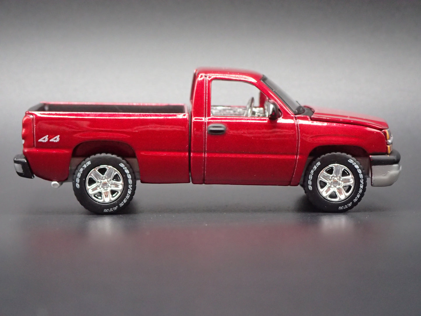 2003-2006 CHEVY CHEVROLET SILVERADO TRUCK SS CATEYE 1:64 SCALE DIECAST MODEL CAR