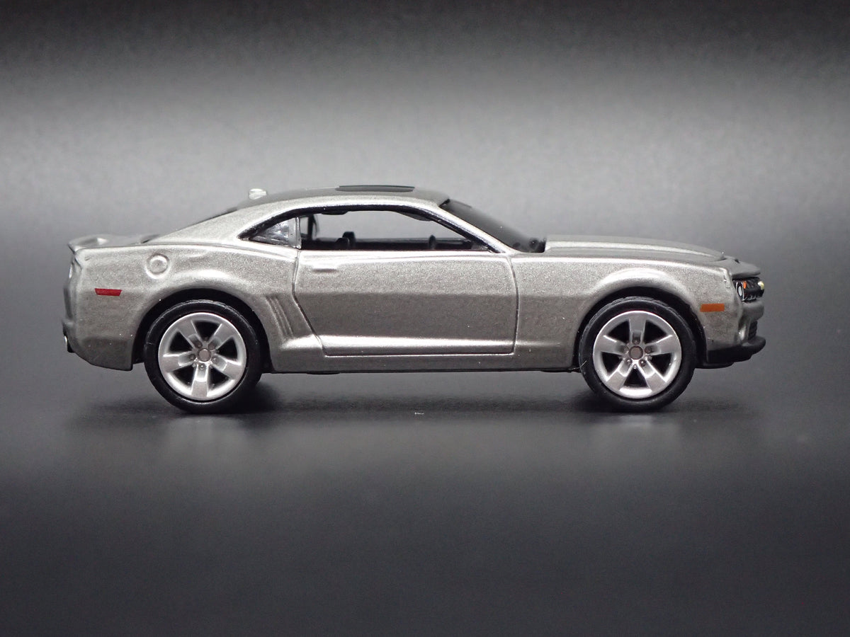 2010-2015 CHEVY CHEVROLET CAMARO GRAY 1:64 SCALE DIORAMA DIECAST MODEL CAR