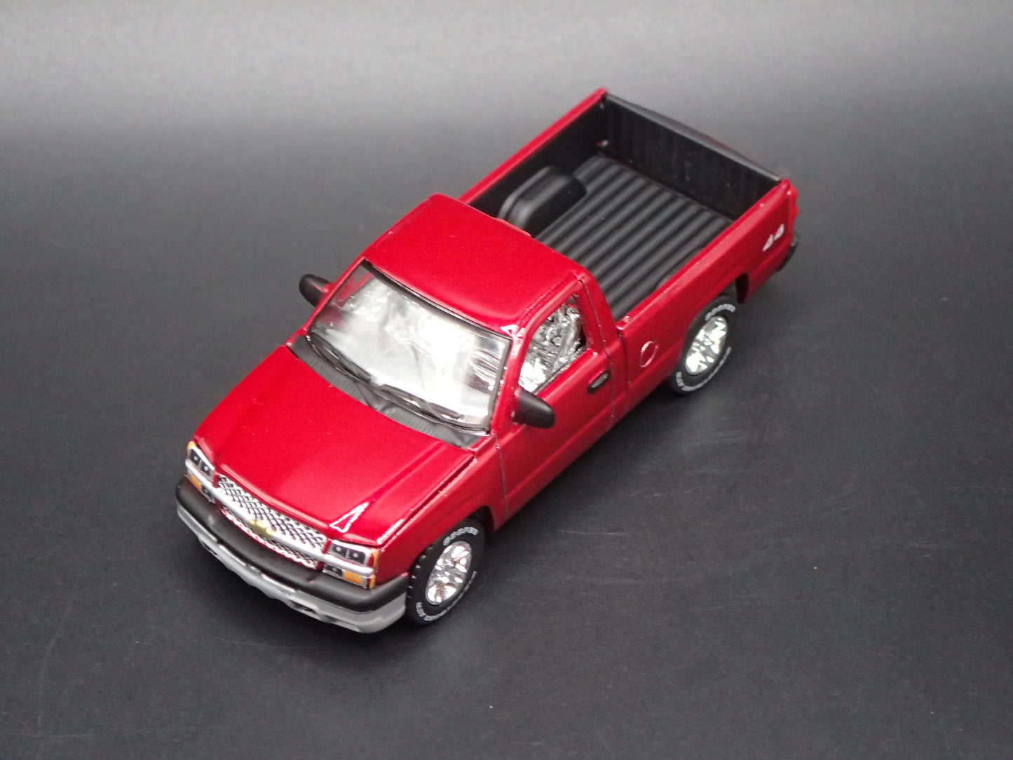 2003-2006 CHEVY CHEVROLET SILVERADO TRUCK SS CATEYE 1:64 SCALE DIECAST MODEL CAR