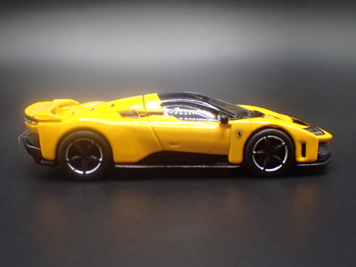 2025-2027 FERRARI F80 YELLOW 1:64 SCALE COLLECTIBLE DIORAMA DIECAST MODEL CAR