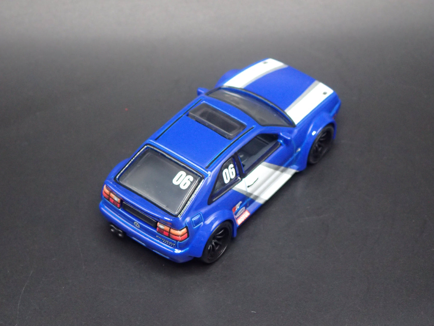 1988-1995 VW VOLKSWAGEN CORRADO VR6 BLUE 1:64 SCALE DIORAMA DIECAST MODEL CAR