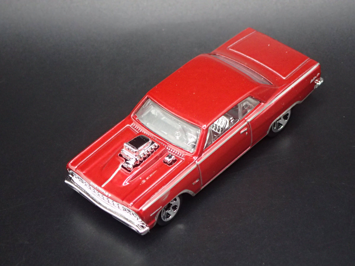 1964 64 CHEVY CHEVROLET CHEVELLE SS RED 1/64 SCALE COLLECTIBLE DIECAST MODEL CAR