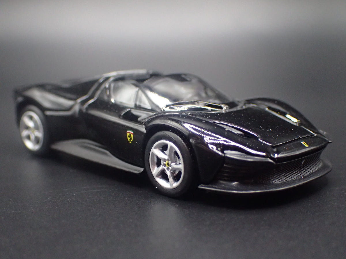 2023 23 FERRARI DAYTONA SP3 BLACK 1:64 SCALE COLLECTIBLE DIORAMA DIECAST MODEL CAR