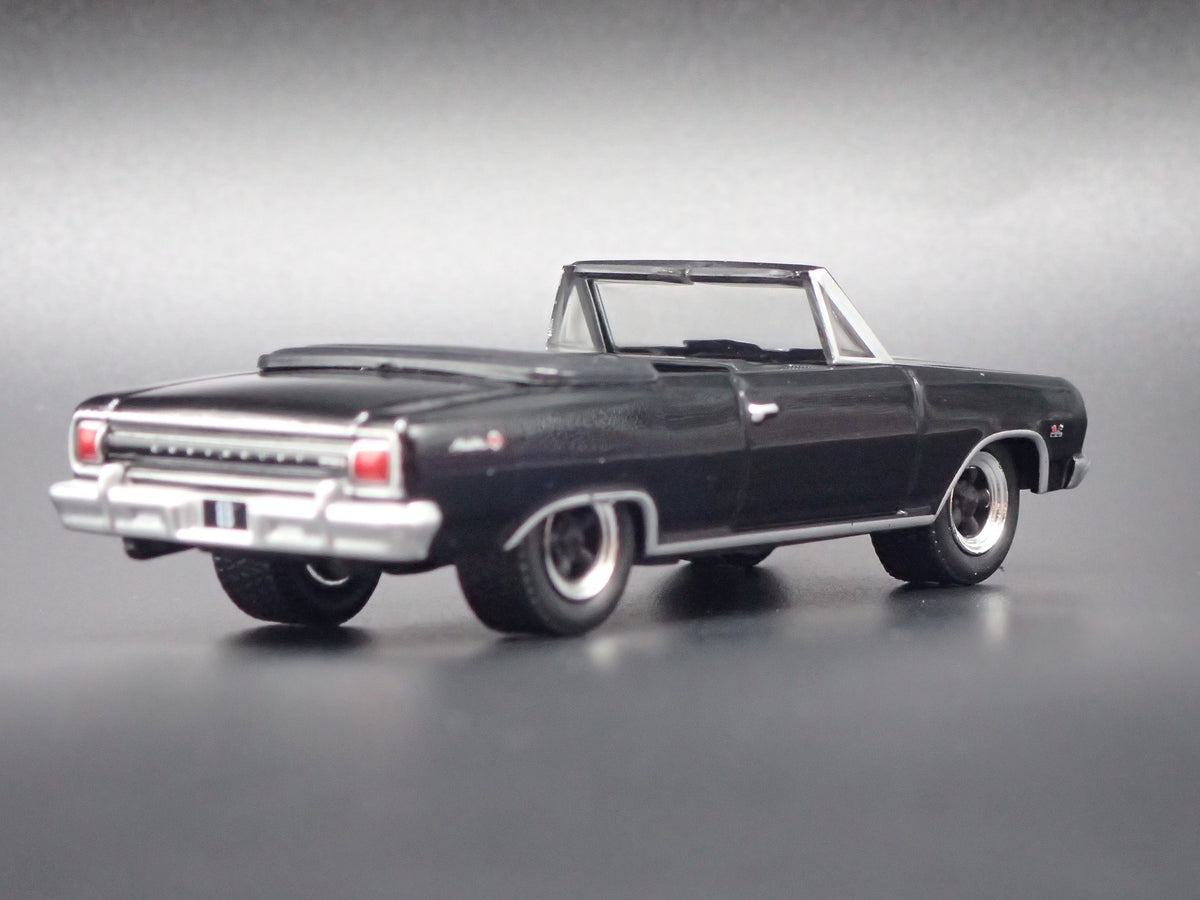 1965 65 CHEVY CHEVROLET CHEVELLE CONVERTIBLE 1:64 SCALE DIORAMA DIECAST MODEL CAR