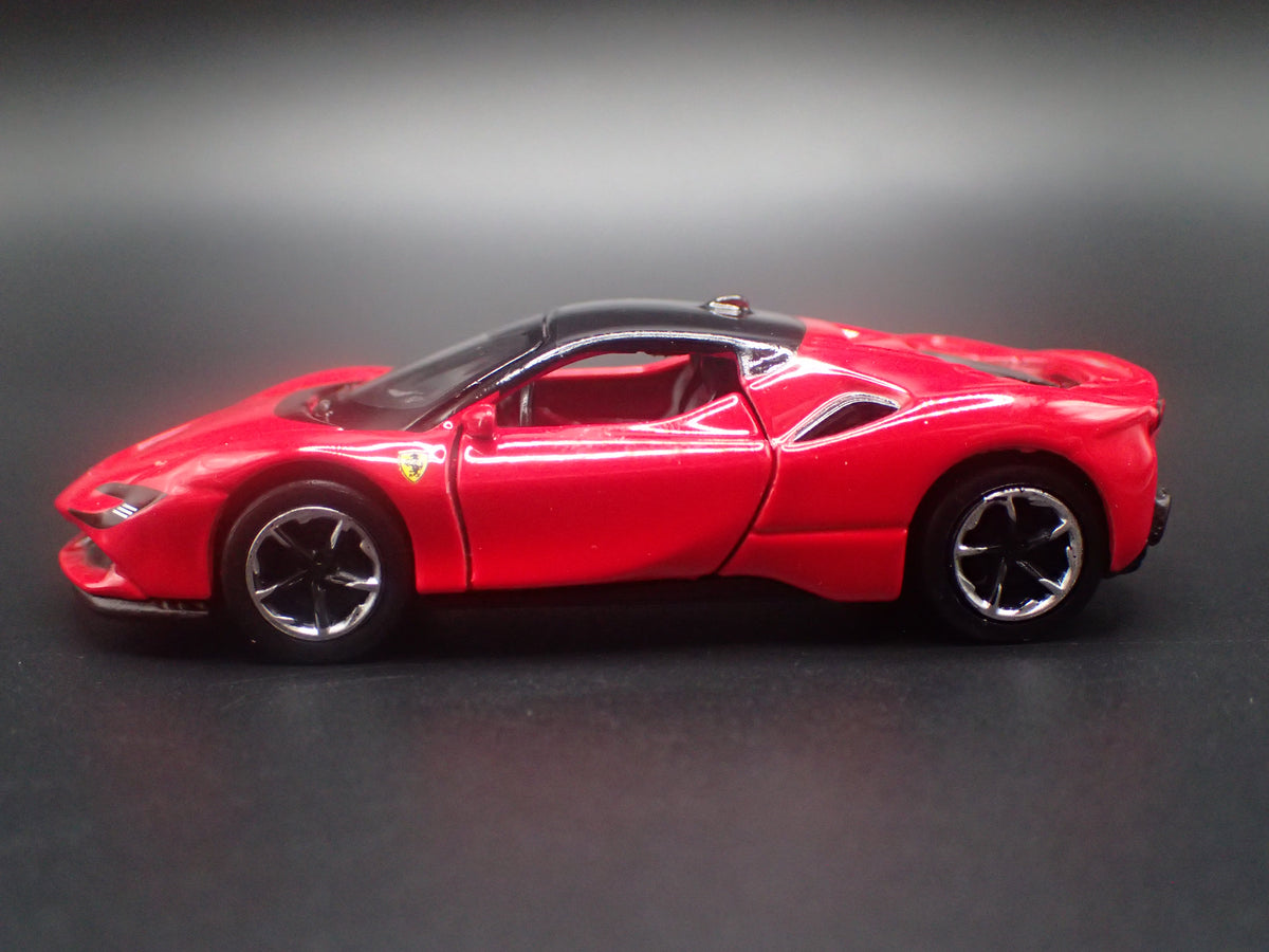2020-2025 FERRARI SF90 STRADALE 1:64 SCALE COLLECTIBLE DIORAMA DIECAST MODEL CAR