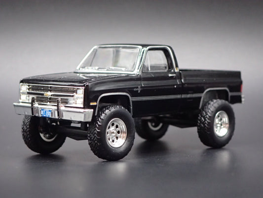 1981 81 CHEVY CHEVROLET K10 4x4 PICKUP TRUCK BLACK 1/64 SCALE DIECAST MODEL CAR