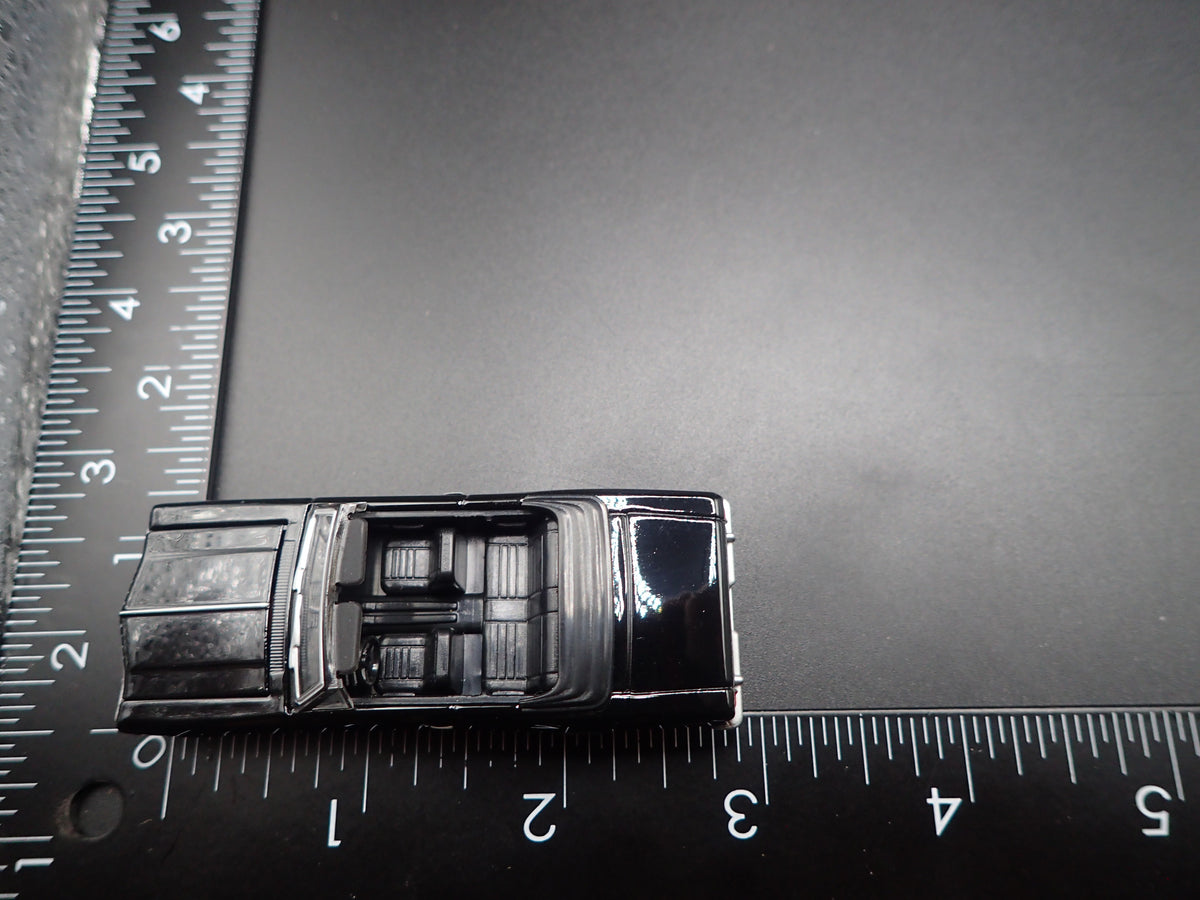1965 65 CHEVY CHEVROLET CHEVELLE CONVERTIBLE 1:64 SCALE DIORAMA DIECAST MODEL CAR