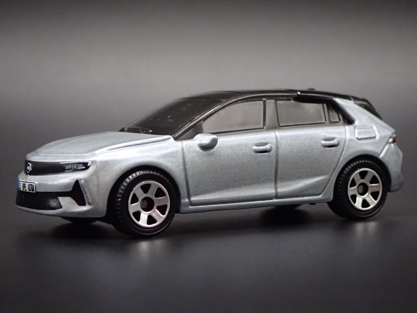 2021-2026 OPEL ASTRA 4 DOOR 1:64 SCALE COLLECTIBLE DIORAMA DIECAST MODEL CAR