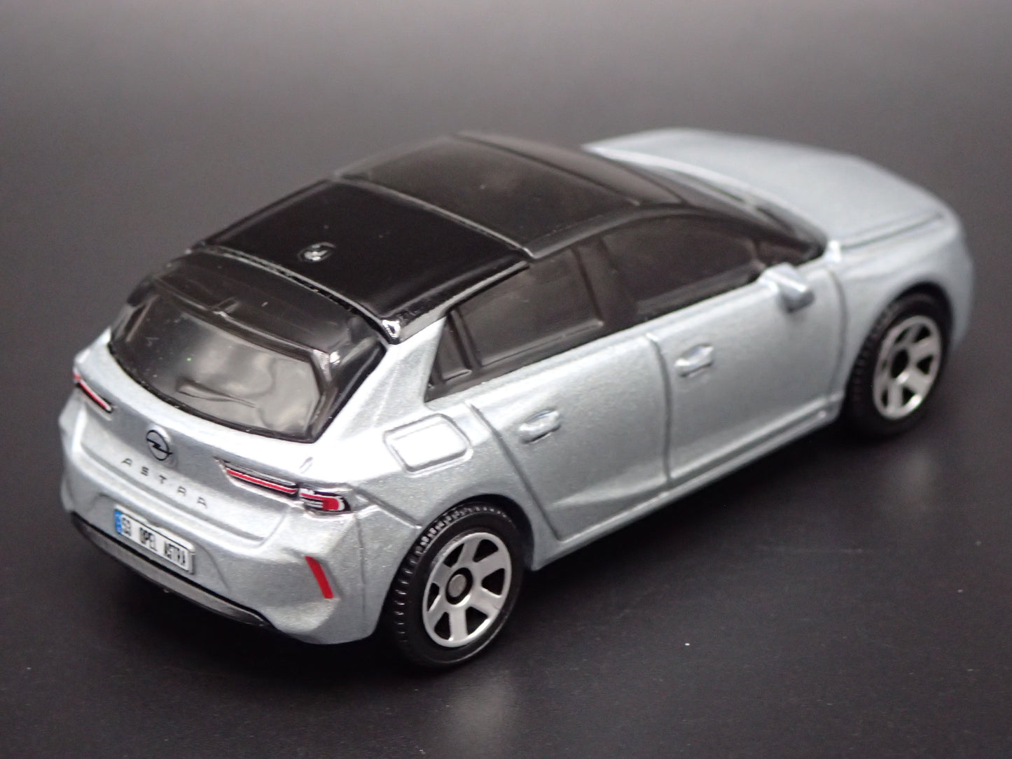 2021-2026 OPEL ASTRA 4 DOOR 1:64 SCALE COLLECTIBLE DIORAMA DIECAST MODEL CAR