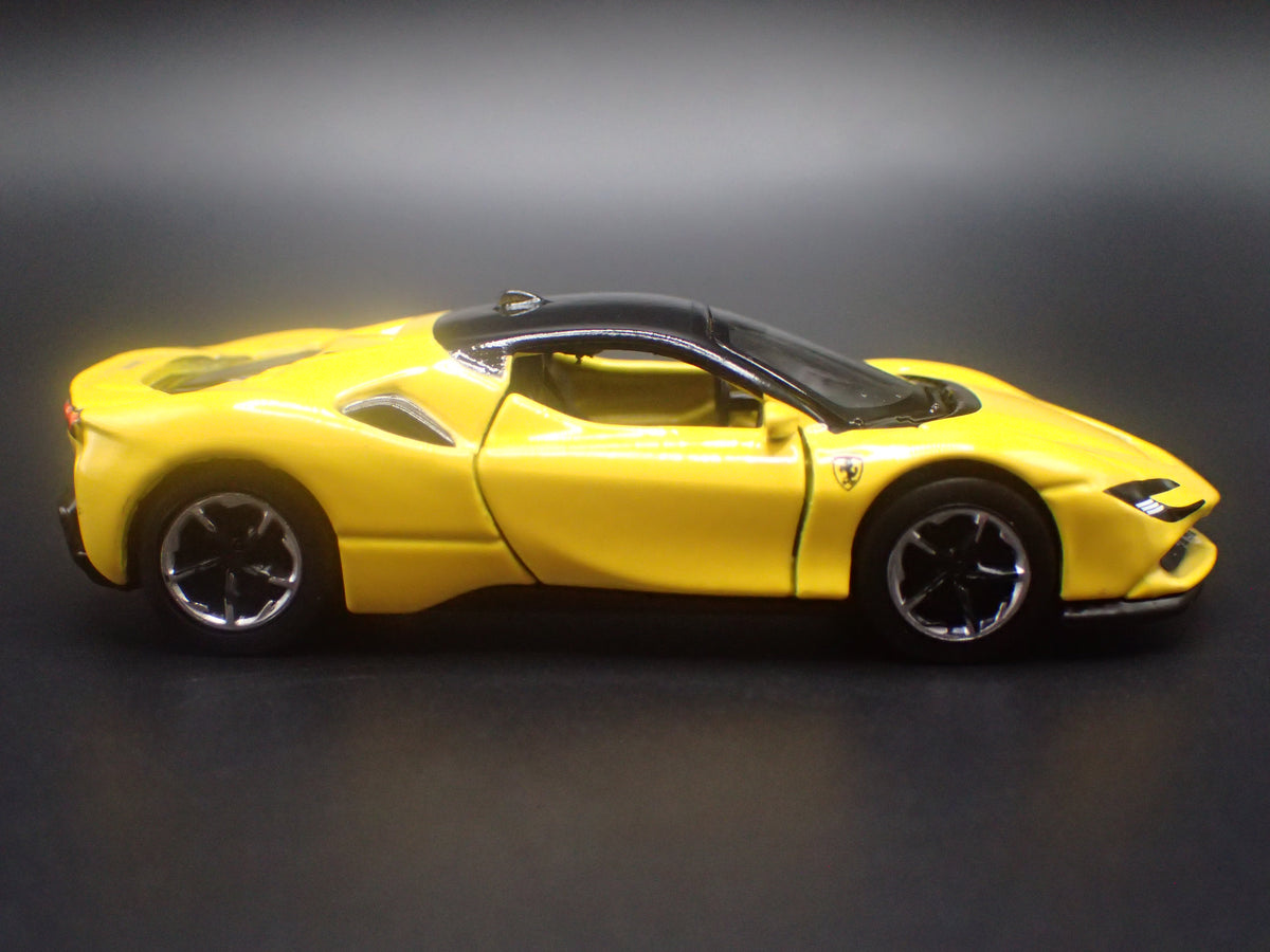 2020-2025 FERRARI SF90 STRADALE 1:64 SCALE COLLECTIBLE DIORAMA DIECAST MODEL CAR