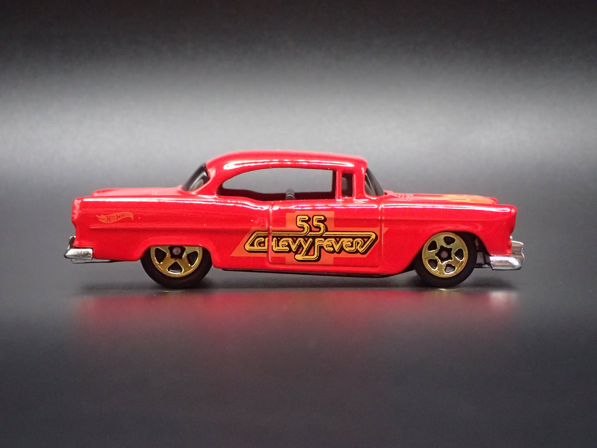 1955 55 CHEVY CHEVROLET BEL AIR 1:64 SCALE COLLECTIBLE DIORAMA DIECAST MODEL CAR