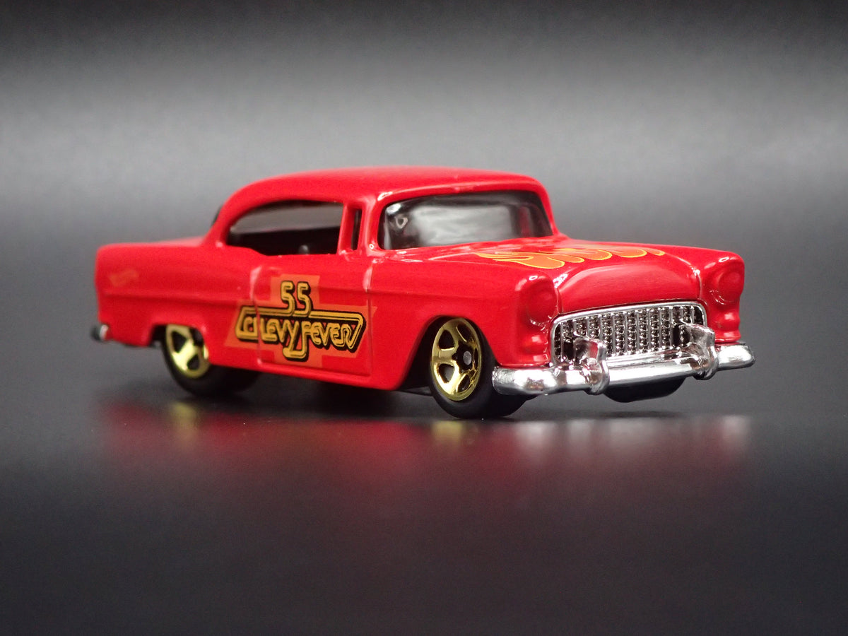 1955 55 CHEVY CHEVROLET BEL AIR 1:64 SCALE COLLECTIBLE DIORAMA DIECAST MODEL CAR