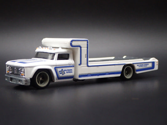 VINTAGE RACING FLATBED CAR HAULER TRUCK WHITE 1/64 SCALE DIECAST MODEL CAR