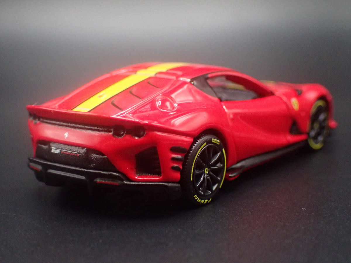 2017-2024 FERRARI 812 COMPETIZIONE 1:64 SCALE COLLECTIBLE DIORAMA DIECAST MODEL CAR