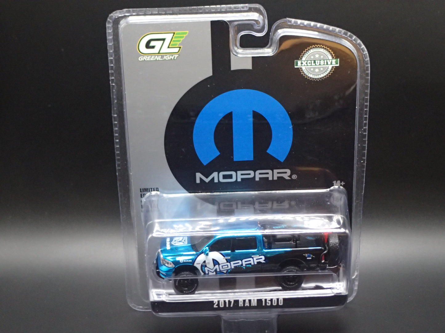 2026 GREENLIGHT GREEN MACHINE 2017 RAM 1500 MOPAR HOBBY CHROME SUPER CHASE 1/64