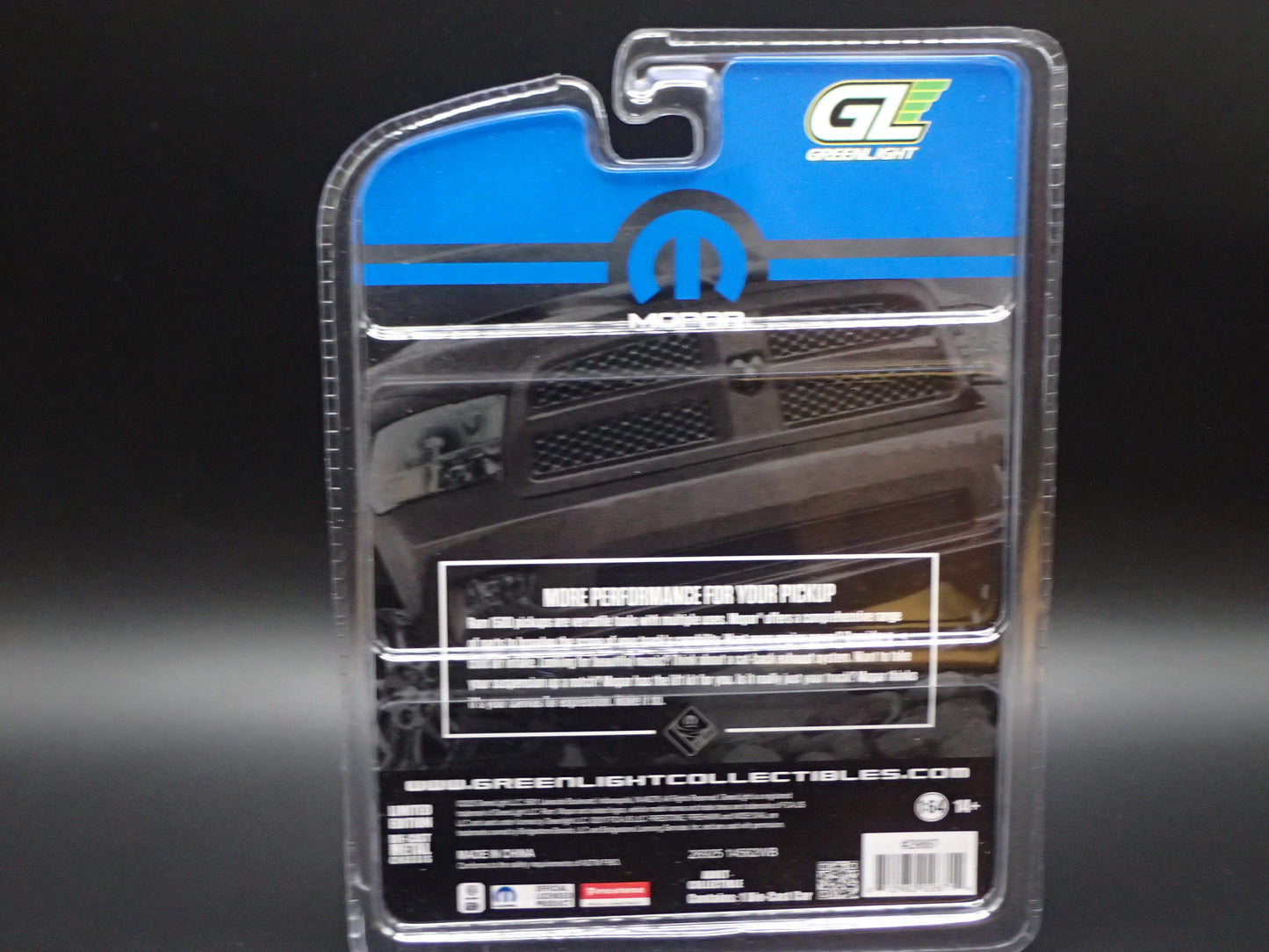 2026 GREENLIGHT GREEN MACHINE 2017 RAM 1500 MOPAR HOBBY CHROME SUPER CHASE 1/64