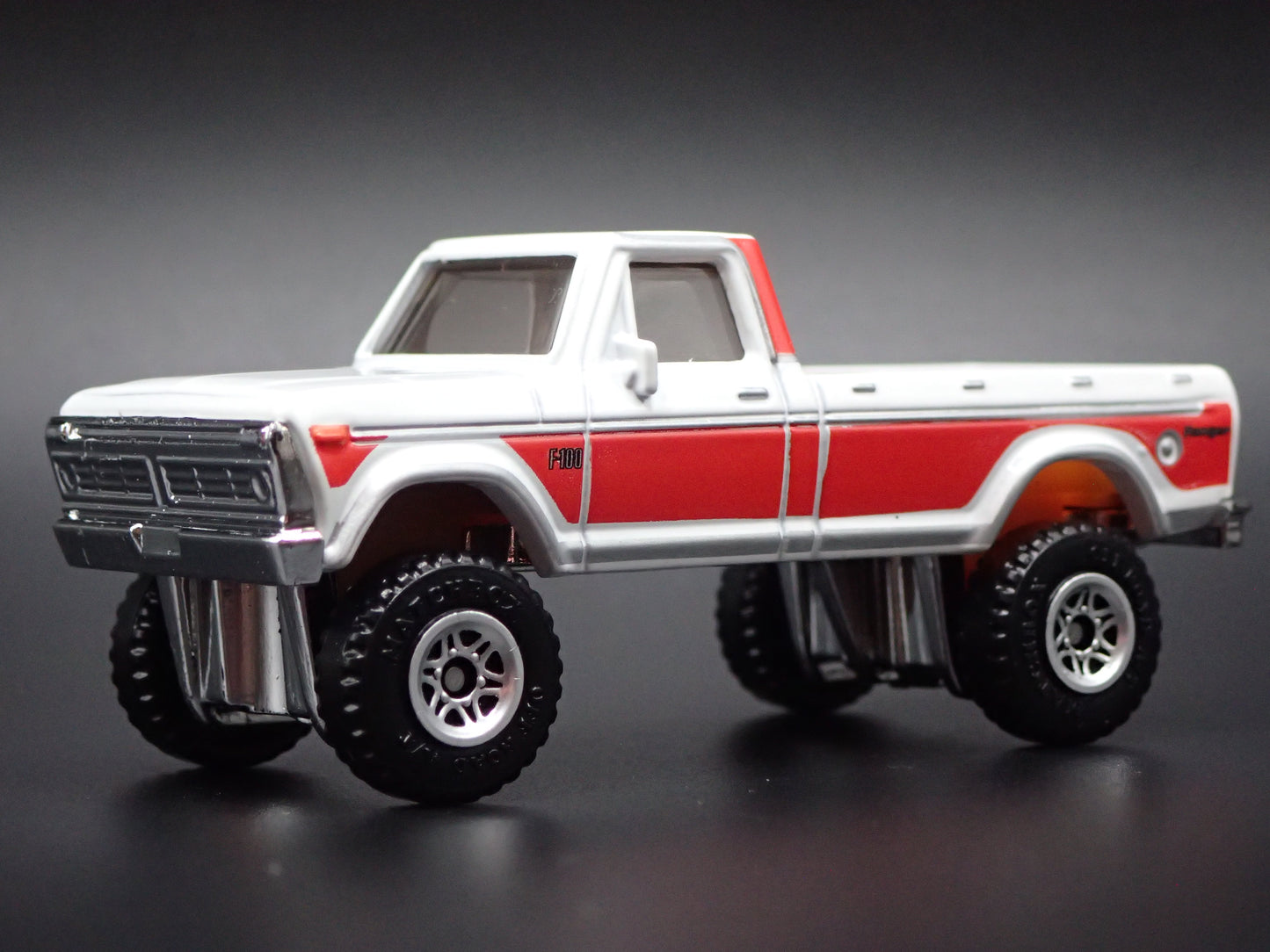 1974 74 FORD F100 RANGER 4X4 PICKUP TRUCK 1/64 SCALE DIORAMA DIECAST MODEL CAR
