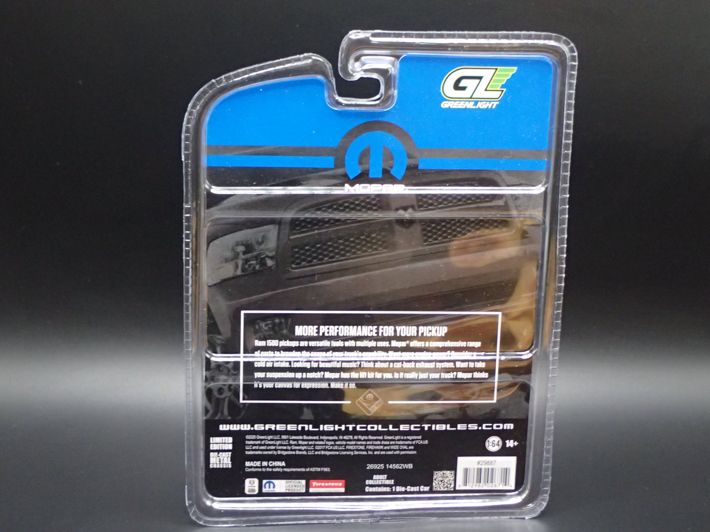 2026 GREENLIGHT GREEN MACHINE 2017 RAM 1500 MOPAR HOBBY RAW CHASE 1/64