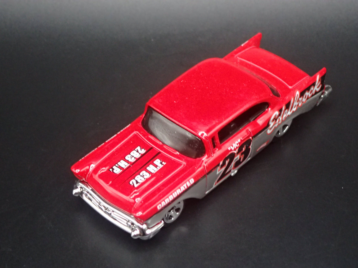 1957 57 CHEVY CHEVROLET BEL AIR 1:64 SCALE COLLECTIBLE DIORAMA DIECAST MODEL CAR