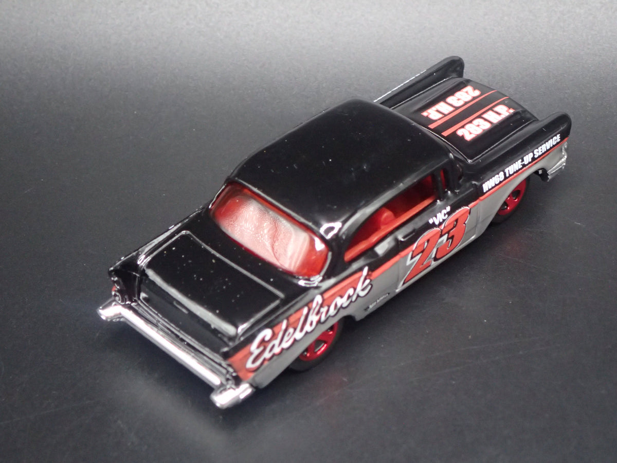 1957 57 CHEVY CHEVROLET BEL AIR 1:64 SCALE COLLECTIBLE DIORAMA DIECAST MODEL CAR