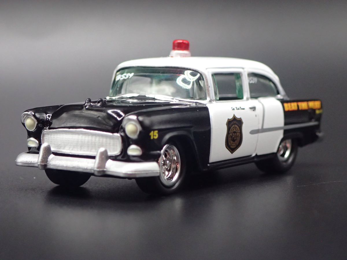 1955 55 CHEVY CHEVROLET BEL AIR POLICE 1:64 SCALE DIORAMA DIECAST MODEL CAR